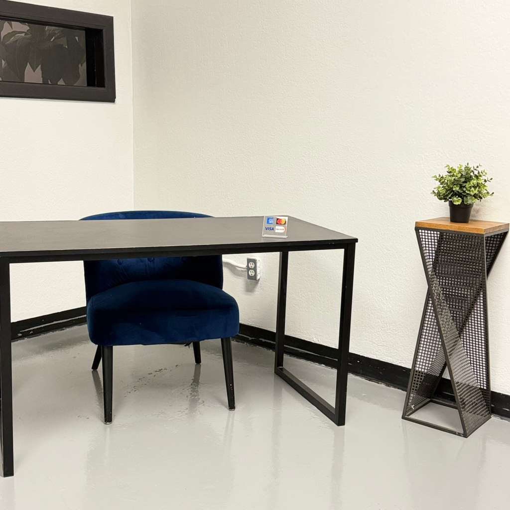 Inside Nerd Business Center - View 4